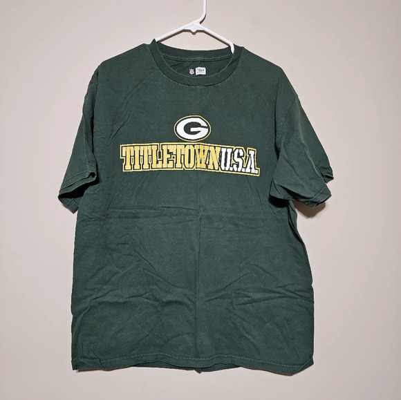 Green Bay Packers Titletown T-Shirt Adult Large Crew Neck NFL Apparel Green - Picture 1 of 4